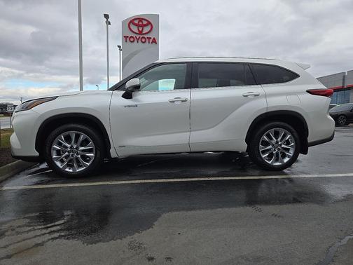 2021 Toyota Highlander Hybrid Limited