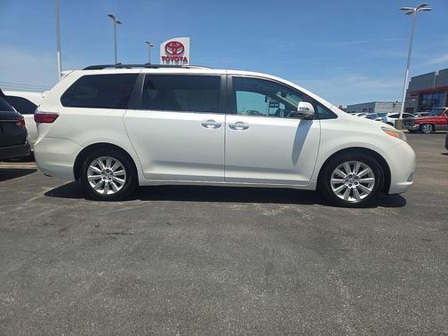 Blizzard Pearl 2015 Toyota Sienna Limited Premium