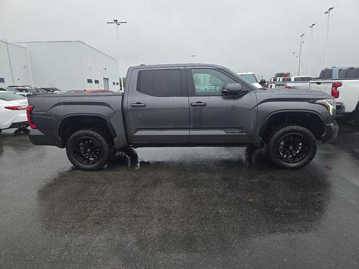 2023 Toyota Tundra Platinum