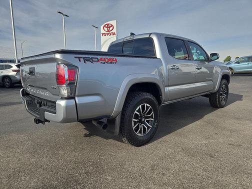 2022 Toyota Tacoma TRD Sport
