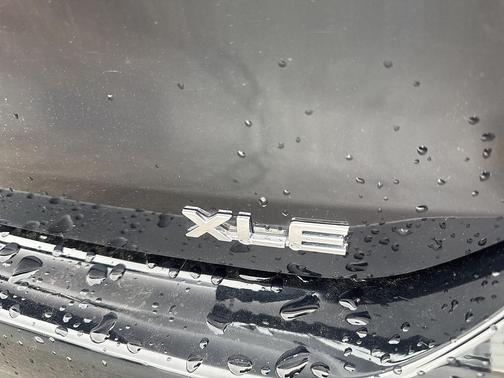 2024 Toyota Highlander Hybrid XLE