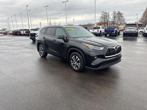 2024 Toyota Highlander Hybrid XLE