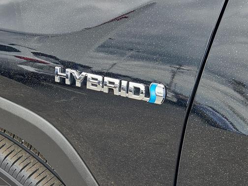 2020 Toyota RAV4 Hybrid LE