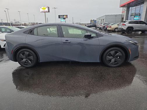 2024 Toyota Prius LE