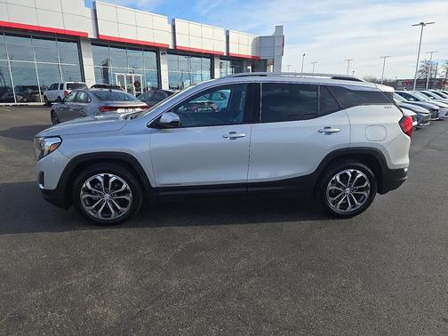 2021 GMC Terrain SLT