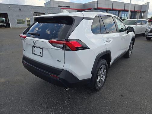 Ice 2025 Toyota RAV4 XLE