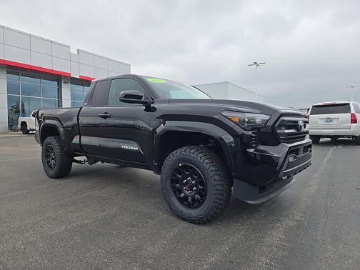 BLACK 2025 Toyota Tacoma SR5