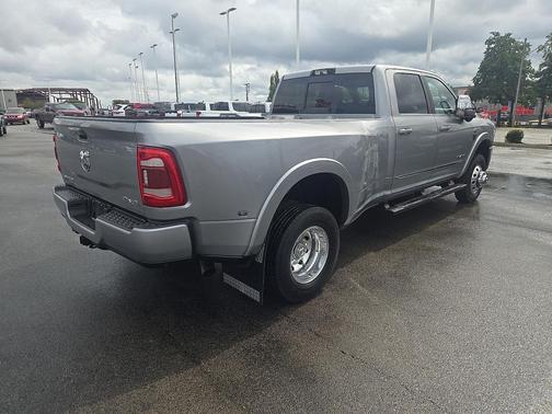 2023 RAM 3500 Limited Crew Cab 4x4 8' Box