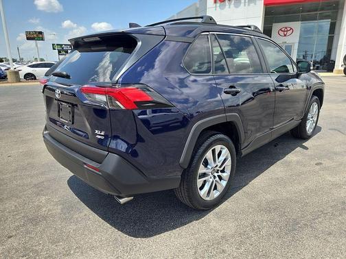 Blueprint 2025 Toyota RAV4 XLE Premium