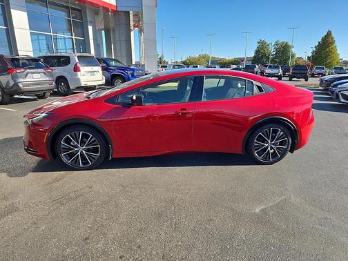 2023 Toyota Prius XLE