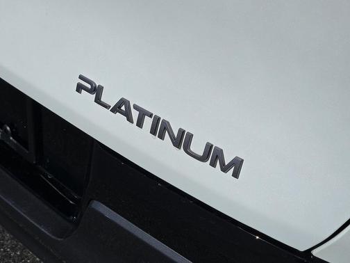 2025 Nissan Murano Platinum