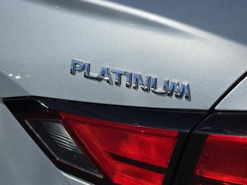 2020 Nissan Altima Platinum VC-Turbo FWD