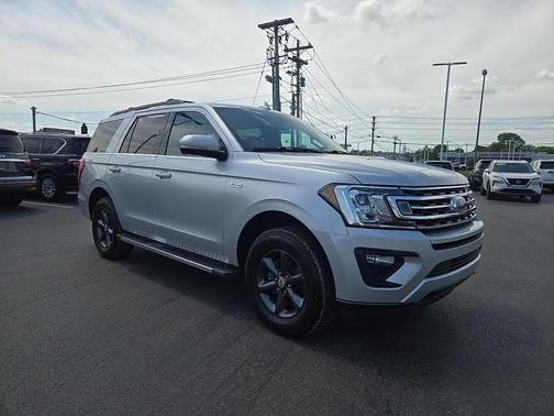Ingot Silver Metallic 2018 Ford Expedition XLT
