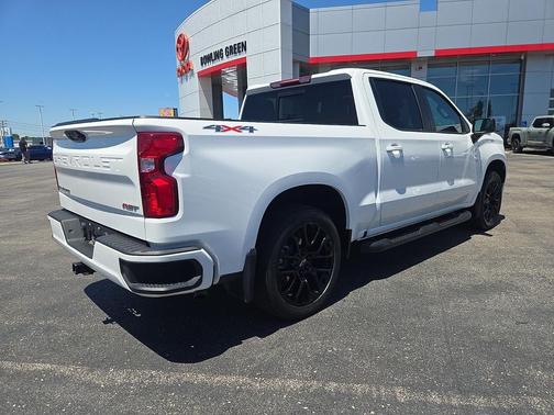 Summit White 2023 Chevrolet Silverado 1500 RST