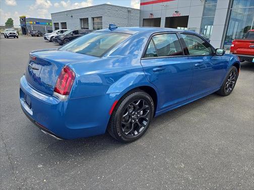2022 Chrysler 300 Touring