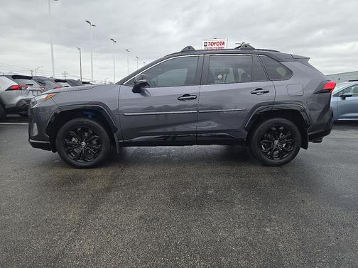 2024 Toyota RAV4 Hybrid SE