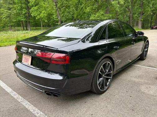 2017 Audi S8 4.0T Plus