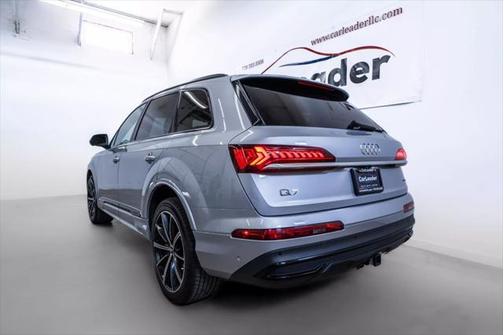 2021 Audi Q7 55 Premium Plus