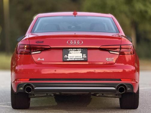 2017 Audi A4 2.0T Prestige