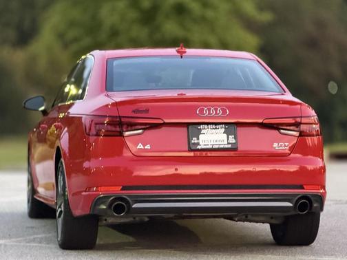 2017 Audi A4 2.0T Prestige
