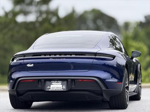 2022 Porsche Taycan 4S