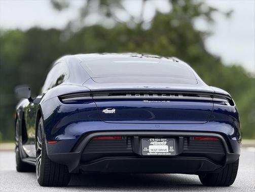 2022 Porsche Taycan 4S