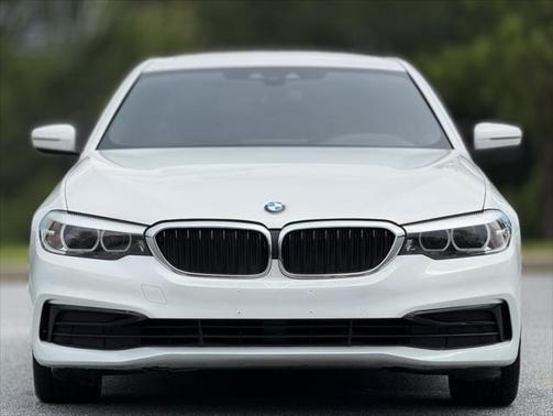 2019 BMW 530 530i