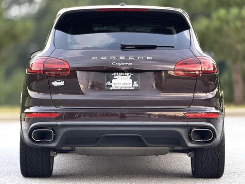 2018 Porsche Cayenne Platinum Edition
