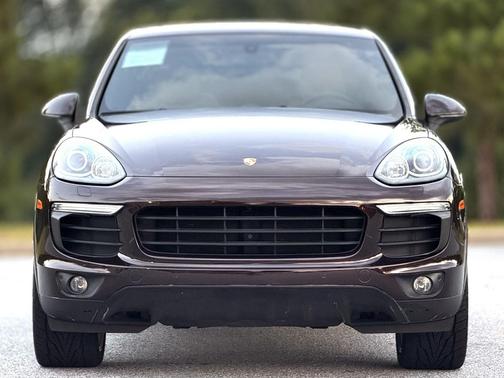 2018 Porsche Cayenne Platinum Edition