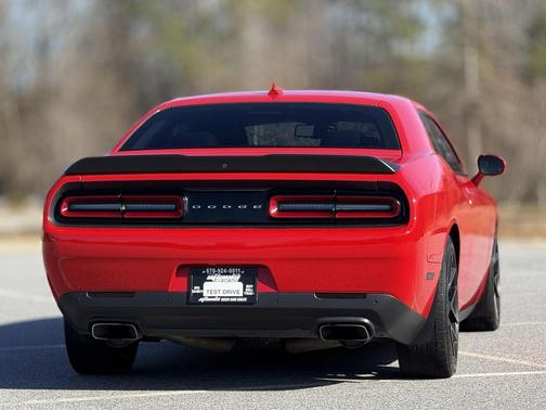 2016 Dodge Challenger R/T Scat Pack