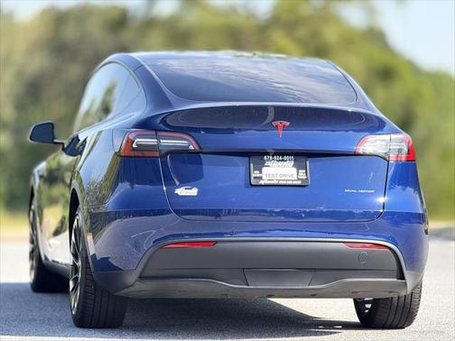 2021 Tesla Model Y Long Range Dual Motor All-Wheel Drive