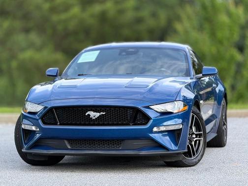 Atlas Blue Metallic 2022 Ford Mustang GT