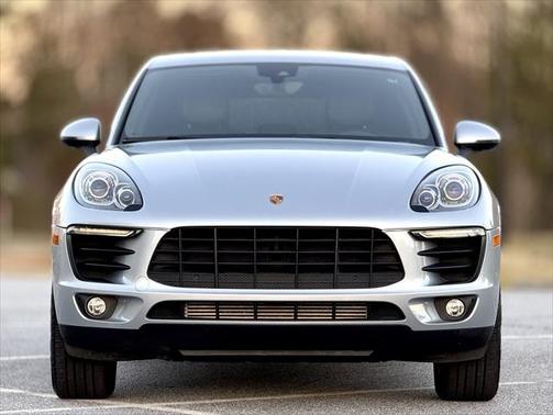 2017 Porsche Macan Base