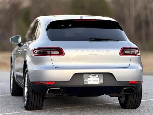 2017 Porsche Macan Base