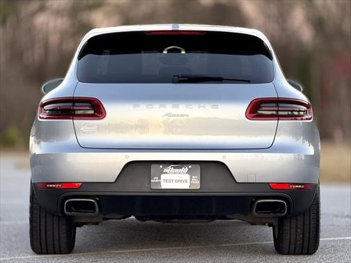 2017 Porsche Macan Base