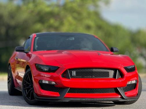 2016 Ford Shelby GT350 Base