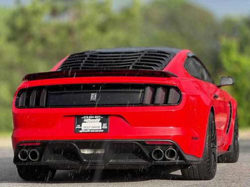 2016 Ford Shelby GT350 Base