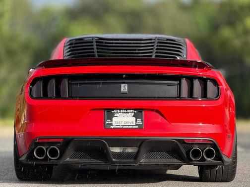 2016 Ford Shelby GT350 Base