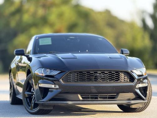 2021 Ford Mustang EcoBoost Premium