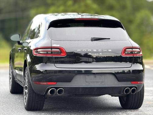 2018 Porsche Macan Base