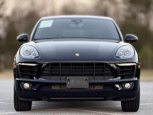 2018 Porsche Macan Base