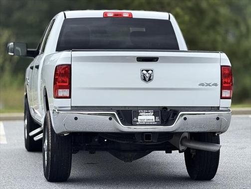 2017 RAM 2500 Tradesman Crew Cab 4x4 6'4' Box