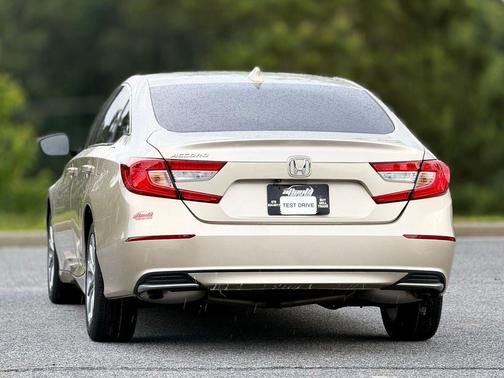 Gold 2018 Honda Accord LX