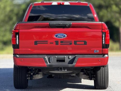 2023 Ford F-150 Lightning XLT