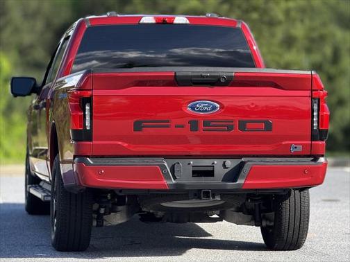 2023 Ford F-150 Lightning XLT