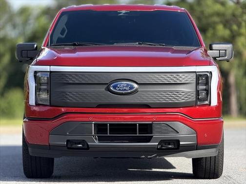 2023 Ford F-150 Lightning XLT