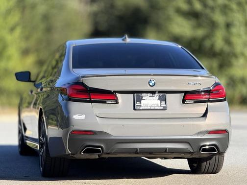 2021 BMW 540 540i