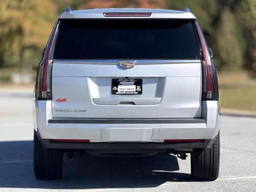 2016 Cadillac Escalade Standard