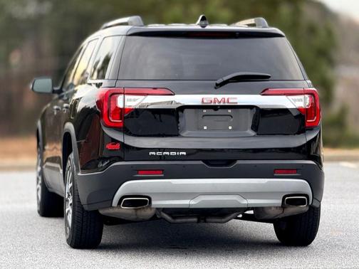 2023 GMC Acadia FWD SLT