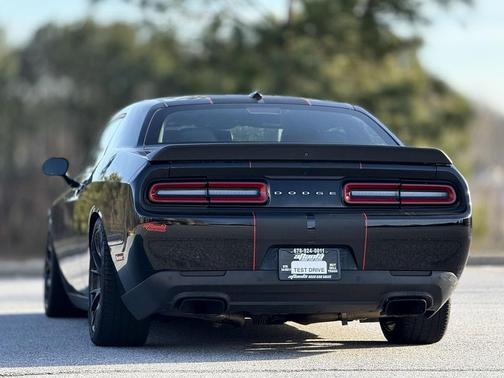 2016 Dodge Challenger SRT Hellcat